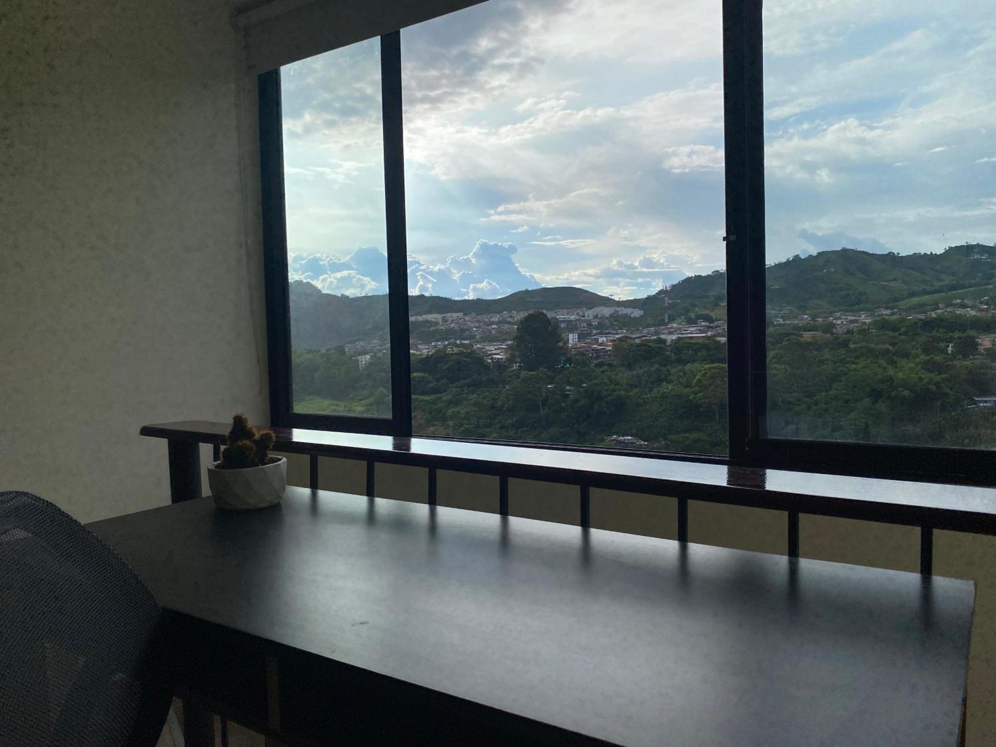 Loft Host Partner Cerca Al Aeropuerto,Expofuturo Y Ukumari Apartment Pereira Ngoại thất bức ảnh